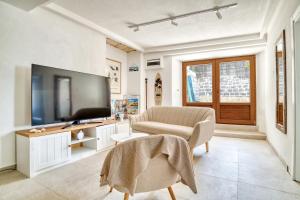 Waterfront house with private dock by MN Property