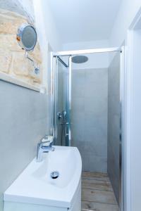 Villa Secret by Istrialux