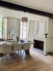 Grande Maison en Pierre