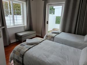 Rockwest 1 Cosy summer holiday house Hermanus