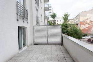 Portlight Apartment -at Marina Yacht Park, Old Town Gdynia