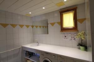 Chalets Chalet des Brimbelles, sejour au coeur de la nature au coeur de la vallee des lacs : photos des chambres