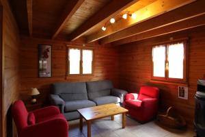 Chalets Chalet des Brimbelles, sejour au coeur de la nature au coeur de la vallee des lacs : photos des chambres