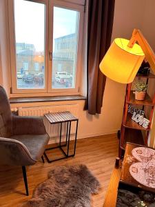 Gemütliche Altbauwohnung direkt am Bahnhof - Ruhig, Zentral mit Küche