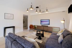 Appartements Spacious 4BR with Lovely Balcony : Appartement
