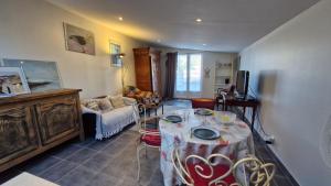 Villas Saint Georges de Didonne - PETITE MAISON avec son petit coin de paradis exterieur : photos des chambres