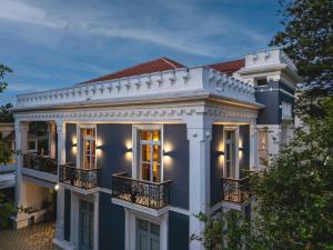 Victoria Mansion A Luxurious Neoclassical Experience