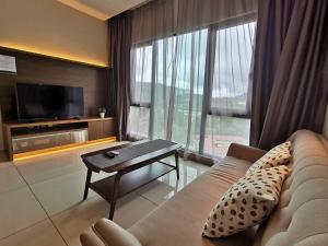 EasyStay Geo38 2-bedrooms 4pax L15 Free WiFi Parking No Deposit No Queue