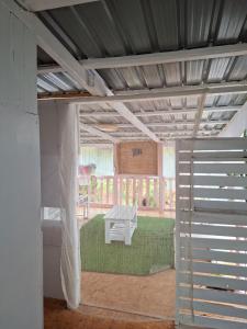 Elmadel Coffee Gardens Wooden One Bed Cottage