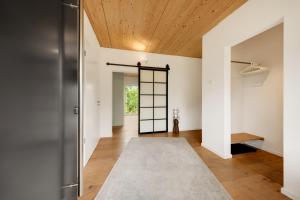 Forest Retreat Nature Residence nahe Köln- 160 m2, 2 Schlafzimmer und Blick ins Naturschutzgebiet