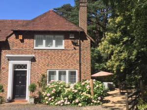 Rogate Cottage Retreat