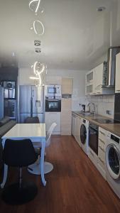 Appartements Eiffel Tower and Paris View 63 m Entire Apartment : photos des chambres