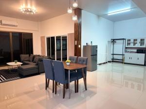 เฮือนแม่บัวจันทร์ โฮมสเตย์