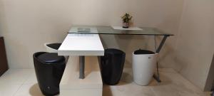 Cozy condy at One palm villa across NAIA T3