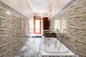 Puri Trisna Ubud Villas with Rice Field View