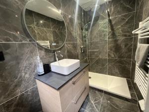 Appartements Appartement 2 personnes - Angers : photos des chambres