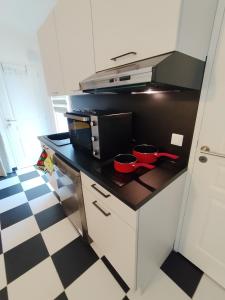 Appartements Appart t2 - jusqu-a 4 couchages - avec jardin : photos des chambres