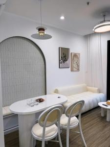 Deluxe Vinhomes Ocean Park