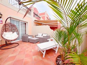 Townhouse in peaceful Palm Mar, Heated Pool, Parking! PM6 - 4hvězdičkové hotely ve městě Palm-mar