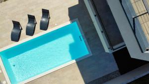 Villa Lele - peace, mountain & sea view, heated pool