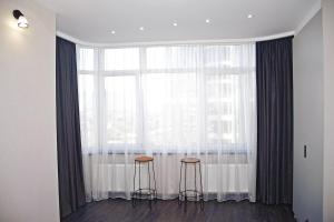 Arcadia Studio Grey Diamonds 330