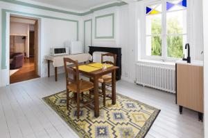 B&B / Chambres d'hotes Auberge du Manoir d'Archelles : Suite - Vue sur Jardin