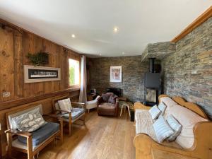 Chalets Chalet 10 personnes au centre village avec wifi et parking - FR-1-733-34 : photos des chambres