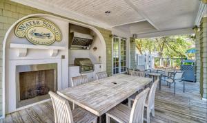 395 Tumblehome Way by 30A Escapes