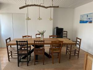 Maisons de vacances Maison 10 min a pied de la mer : photos des chambres