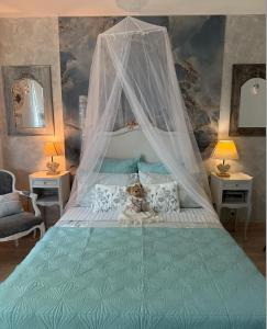 Family Villa Augflor with Pool and Garden