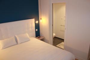 Hotels Hotel La Fontaine Caen Centre : photos des chambres