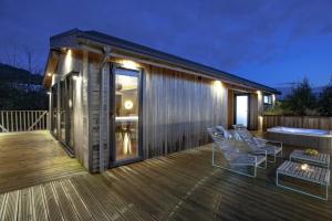 Deer Leap, Strawberryfield Park - 3-star hotels in Cheddar