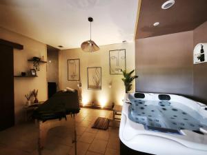 Appartements Les Deux Sources : photos des chambres