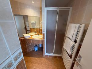 Hotels Hotel Edenia - Spa Estime&Sens : photos des chambres