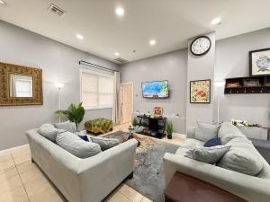 Huge apartment near NYC, Parking