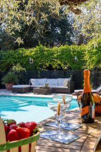 Villas Mas des Olivades - Ferme Provencale - Piscine : photos des chambres