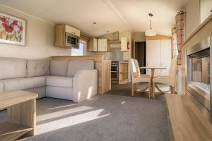 3 Bed-Sleeps 8-Free Parking-10 Min to Beach