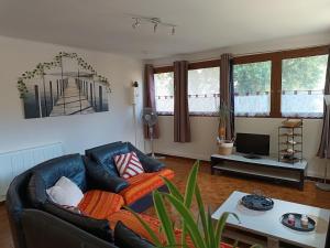 Appartement, jardin, piscine, à 15 minutes mer et Espagne