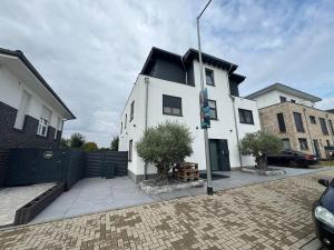 Neubau 2-Zi Wohnung - 15 min von Köln