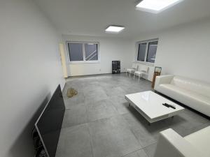 Neubau 2-Zi Wohnung - 15 min von Köln