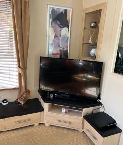 Robins Nest Oakdene Forest Park