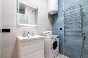 Aquamarine 2-BD Sea View 100