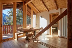 Lioda Oak Alpine Charm