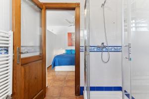 Charming studio apt with big Terrace