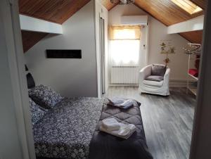 B&B / Chambres d'hotes Chambre d-hotes a mouleydier : photos des chambres