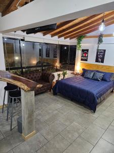 Cozy, Convenient and Affordable Loft In Laureles