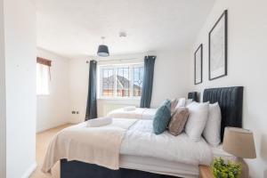 Emersons Green Escape - 4BR Family Retreat