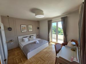 Grand Terrace Apartment with AC & heating