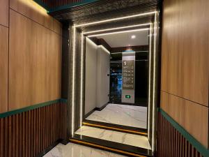 Bona Ventura Hotel & Skybar