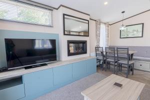 Oakcliff Holiday Park